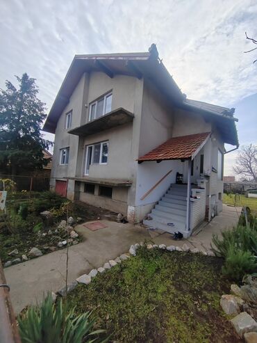 Kuće na prodaju: 390 kv. m, 6 soba — 16