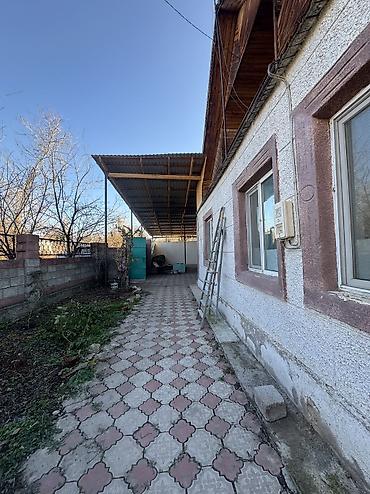 участок 4 соток: Продаётся дом в г.Орловка Кеминский район, участок 6 соток на красной — 5