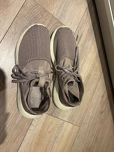 abş çəkmələri: Açıq bənövşəyi rəngli orijinal Adidas idman ayaqqabısı. Mənim üçün çox — 4