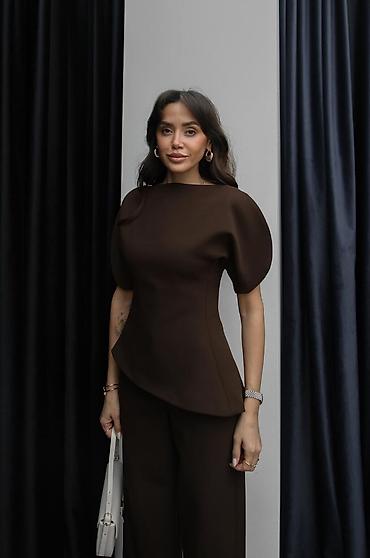 Kompleti: 2800💋
Li — 4