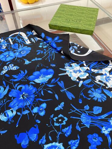 Baş geyimləri: Brend şərflərin və yaylıqların replikası, qiymətlər 25 manatdan — 1