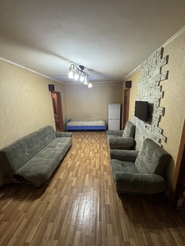1 комнатная квартира на сутки в оше: 3 комнаты, Собственник, Без подселения, С мебелью полностью