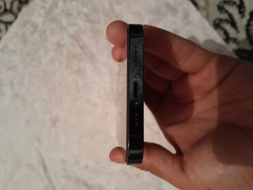 Apple iPhone: Айфон 12pro Б/у Чехол,стекло, зарядник и без проводной наушник в
