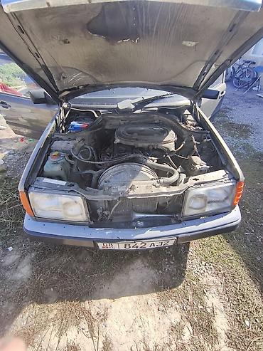 решетка мерседес 210: Mercedes-Benz E-Class: 1989 г., 2.3 л, Механика, Бензин, Седан — 8