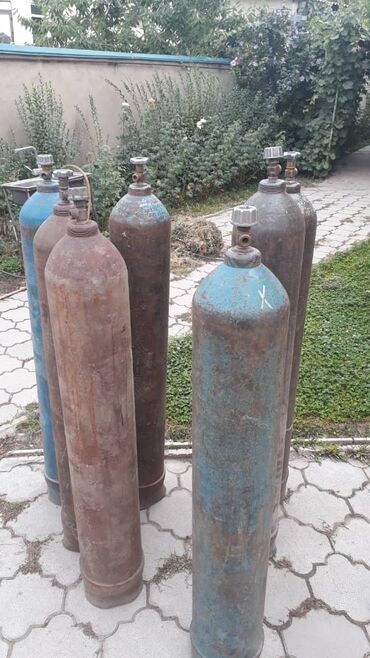 газовый генератор: Баллоны для технических газов + редуктор с манометрами - Стальные