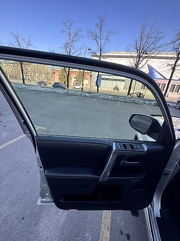 Toyota: Toyota 4Runner: 2020 г., 4 л, Автомат, Бензин, Внедорожник — 8