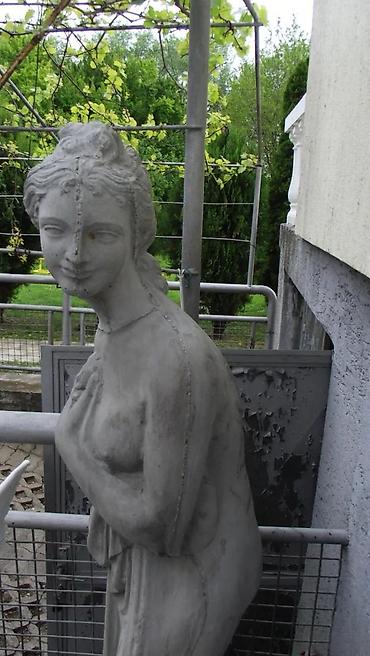Figure: ARMIRANA BETONSKA DEVOJKA 2M | Armirana devojka 2 m od betona teška — 4