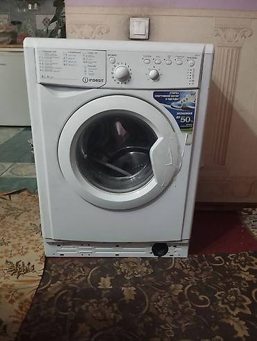 Стиральная машина Indesit, фронтальная загрузка. - Программы: указаны