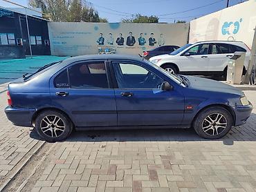 крыло на фит: Honda Civic: 1990 г., Механика, Бензин, Седан — 8