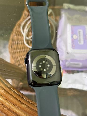 Apple Watch: Продается Apple Watch 8 45mm Коробка есть зарядка оригинал Покупал — 4
