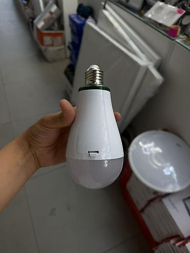 bulb: Продаётся аварийная светодиодная лампа с аккумулятором. Эта лампа — 2