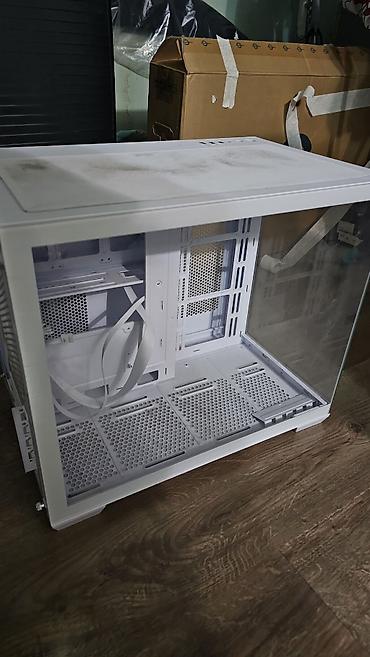 mac m3: Компьютерный корпус (белый) с боковой панелью из закалённого стекла — 2