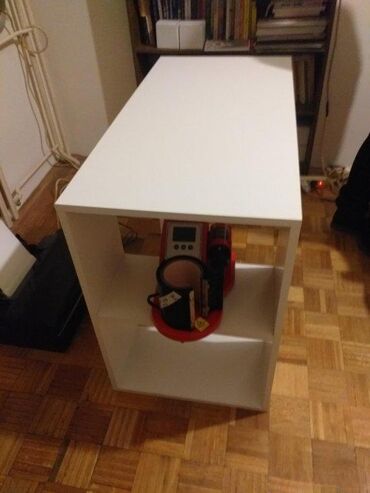 Stolovi: Radni Sto 24 📦 Cena: 8850din 🛠️ Materijal: Univer debljine 18mm u — 3