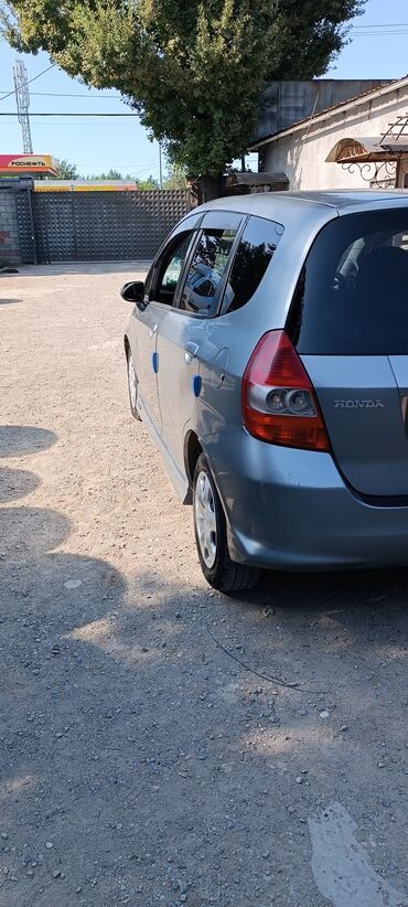 авто в рассрочку в бишкеке без процентов: Honda Fit: 2003 г., 1.3 л, Вариатор, Бензин, Хэтчбэк
