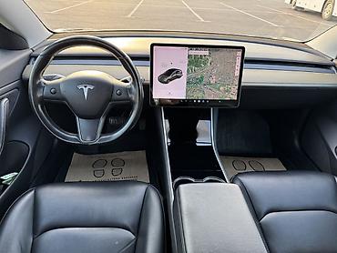 es 2016: Tesla Model 3: 2018 г., Электромобиль, Седан — 9
