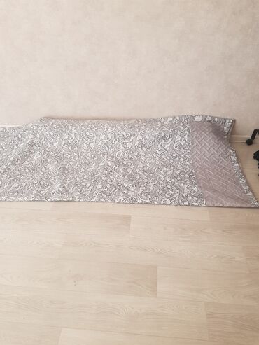 меняю с моей доплатой: Обменяю об покрывало на 2л растительного масла или 300сом