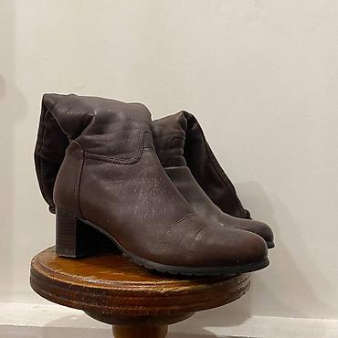 Сапоги: Женская обувь 7 пар. Высокие женские сапоги 1) Темно-коричневые — 3