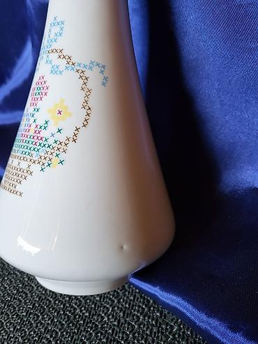 Ostali antikviteti: Vaza KPM porcelan iz 60,70ih.godina. Nemacka vaza bez ostecenja,par — 4