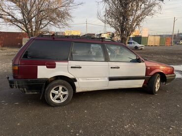 Volkswagen: Volkswagen Passat Variant: 1993 г., 1.8 л, Механика, Бензин, Универсал — 2