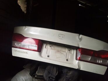 багажник авто бокс: Крышка багажника Honda 2002 г., Б/у, цвет - Белый,Оригинал
