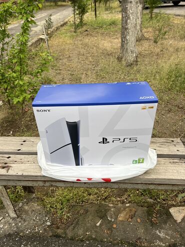 PS5 (Sony PlayStation 5): Plesdation 5 Silim 1 Tb yadaw.Teze Pakofqa.900 Azn satlirda Barterde