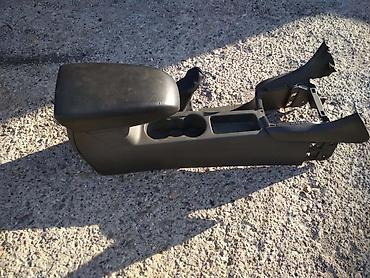 b6 1817: NASLON ZA RUKU ZA FORD FOCUS OD 2004. DO 2008. GOD. | Naslon za ruku — 4