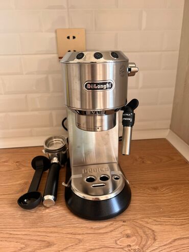 Su filtrləri: Qəhvə maşını Delonghi, Yarımavtomat, Kapuçinator ilə, Yeni