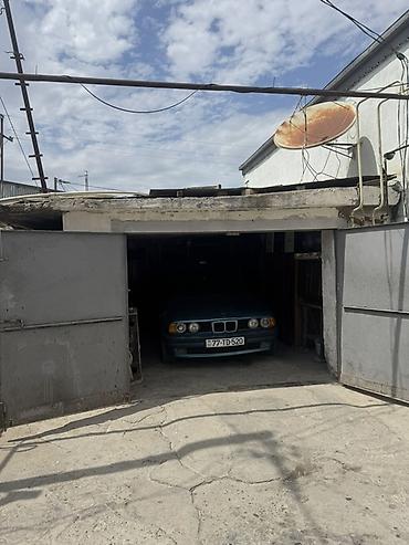 bmw m3 e92: BMW 5 series: 2 l | 1994 il Sedan — 3