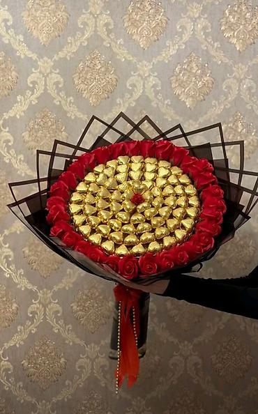 saatlarin alisi ve satisi: Şokolad və gül buketi – lüks hədiyyə kompozisiyası - Tərkib: qızılı — 1