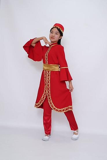 Киреге берилүүчү кийимдер: Улуттук кийим, Аял — 5