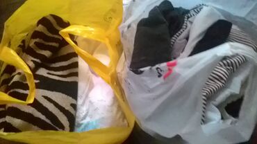 Ostala ženska odeća: Dve pune kese odeće xxl veličina za samo 300 dibara. jakna, košulje na lalafo.rs — 1 Ostala ženska odeća: Dve pune kese odeće xxl veličina za samo 300 dibara. jakna, košulje — 1