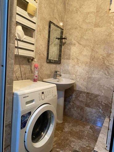 Bağ evlərinin kirayəsi: Malkerle işlemirem, heç bir şekil atmiram votsapa. Evin sahibiyem ve — 9