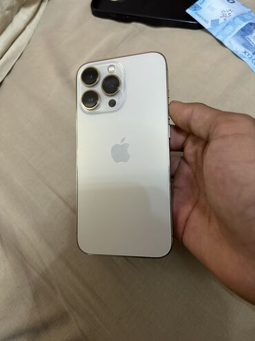 айвон хс: IPhone 13 Pro, 256 ГБ, Matte Gold, Чехол, 86 %