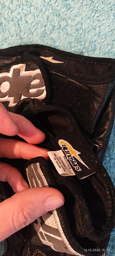 dəbilqə satisi: Əla vəziyyətdə original Alpinestars GP Plus əlcəkləri satılır. Ölçü — 4