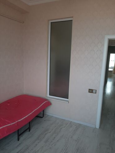 Uzunmüddətli kirayə mənzillər: Mənzil – san/qovşağı və balkon təsviri - Hamam: Divar və döşəmə — 6