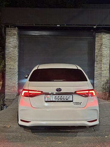 start: Toyota Corolla: 2023 г., 1.8 л, Гибрид, Седан — 6