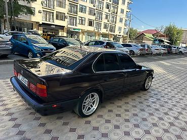 аукцион номер кр: BMW 5 series: 1995 г., 2.5 л, Механика, Бензин, Седан — 5