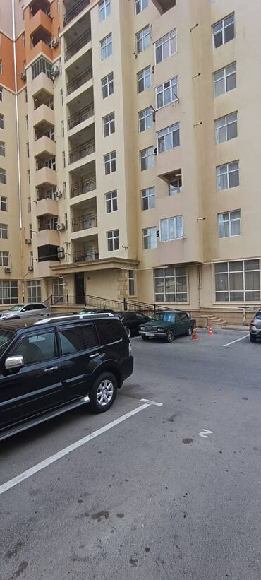 qubada ev satilir 2023: Lökbatan qəs., 4 otaqlı, Yeni tikili, 30 kv. m