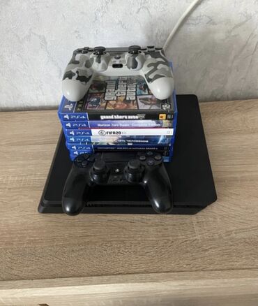 PS4 (Sony PlayStation 4): PS4 slim 1tb работает без нареканий cuh 2216b два оригинальных