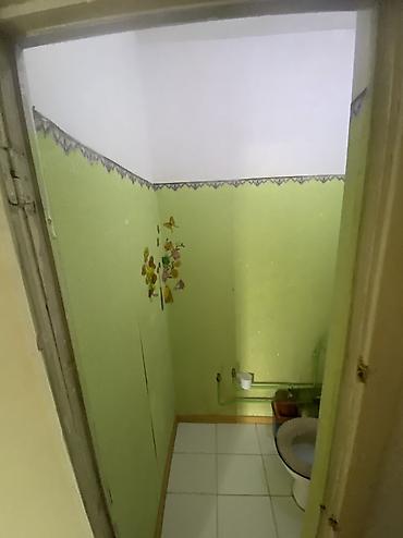 продается 4 комнатная квартира: 3 комнаты, 72 м², 105 серия, 4 этаж, Косметический ремонт — 5