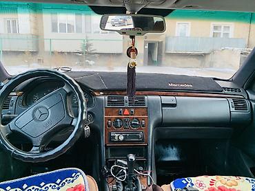 Mercedes-Benz: Mercedes-Benz E-Class: 1995 г., 2.3 л, Ручные, Бензин, Седан — 10