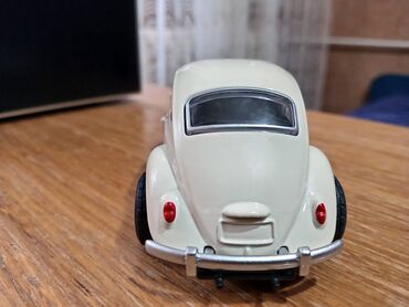 Figurice i makete: Nov metalni model automobila VW Buba. Mogu da mu se otvaraju vrata i — 6