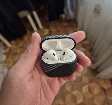 bulutuz kalonka: Apple Airpods 2 original. uzerinde olan kaburosudur. alinandan