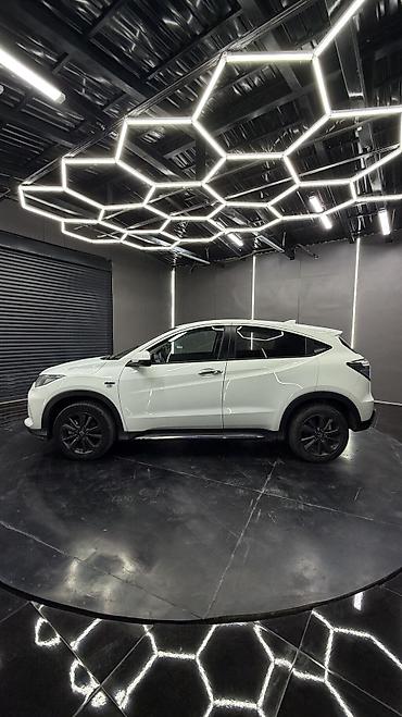 Hyundai: Hyundai : 2020 г., Робот, Электромобиль, Хэтчбэк — 4