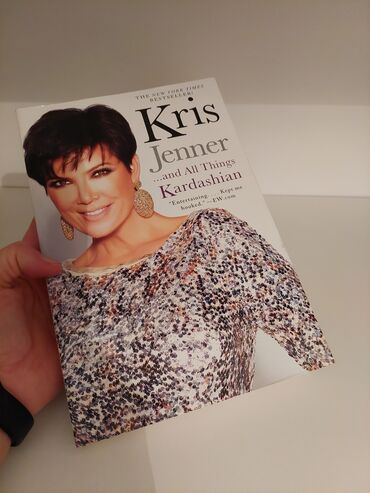 knjige: Kris Jenner and All Things Kardashian, knjiga na engleskom. Kupljena u
