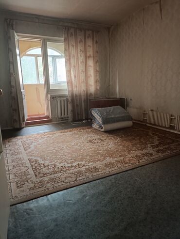 сдаю квартиру барачного типа: 1 комната, Собственник, С подселением, С мебелью частично