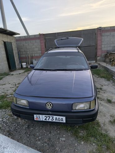 с4 2куб: Volkswagen Passat: 1993 г., 2 л, Механика, Бензин, Универсал