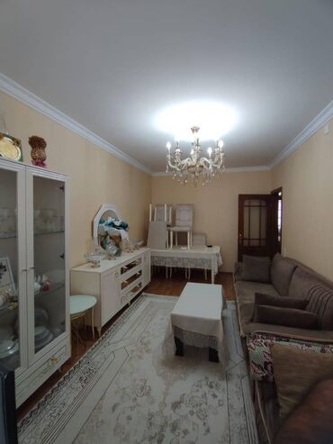 Köhnə tikili: Bakı, Hövsan qəs., 3 otaqlı, Köhnə tikili, 70 kv. m — 2