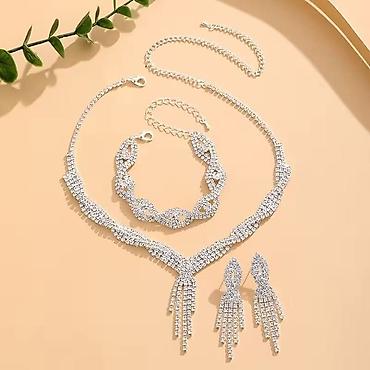 Setovi nakita: 2200 — 3