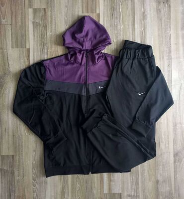 Gornji i donji deo: 2XL 3XL 4XL
3000 din — 7